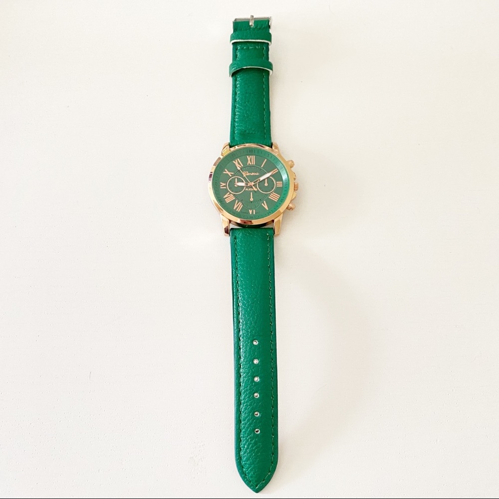 Geneva Platinum - Vibrant Green Watch with Faux Leather Strap - Picture 2 of 8